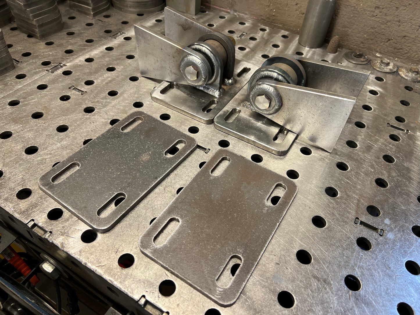Universal Adjustable LS 4.8, 5.3, 6.0 Engine Mounts